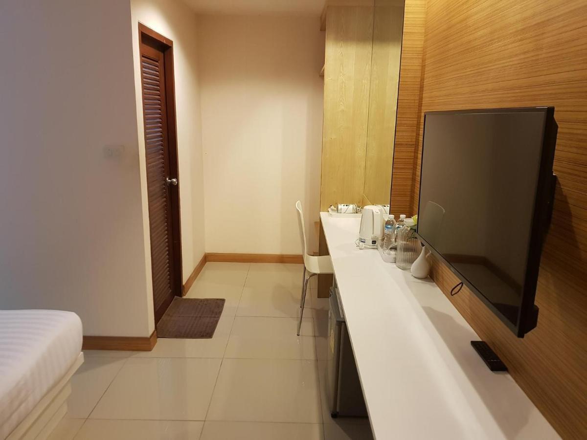 The Little Nest Phuket Hotel Exterior photo