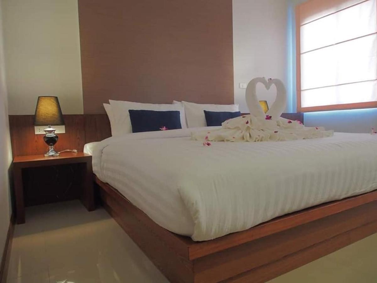 The Little Nest Phuket Hotel Exterior photo
